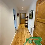 Robert Pensión 4*