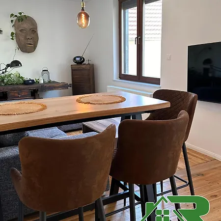 ゲストハウス Robert 4*